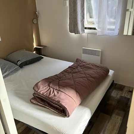 Campingplads Mobil 6 A 8 Personnes Avec Jardin *